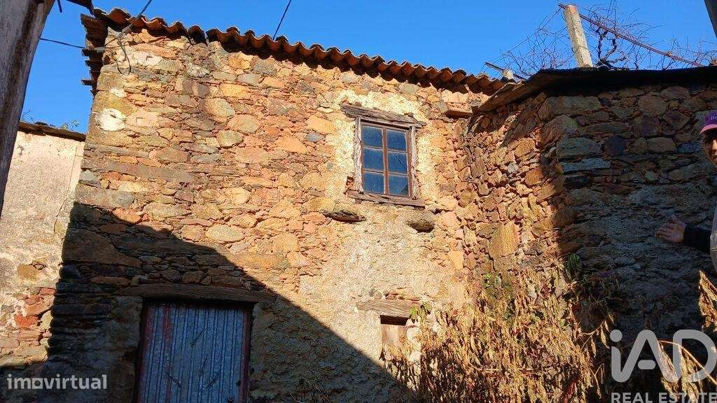 Prédio T1 em Alvares de 24,00 m2 - Grande imagem: 5/12