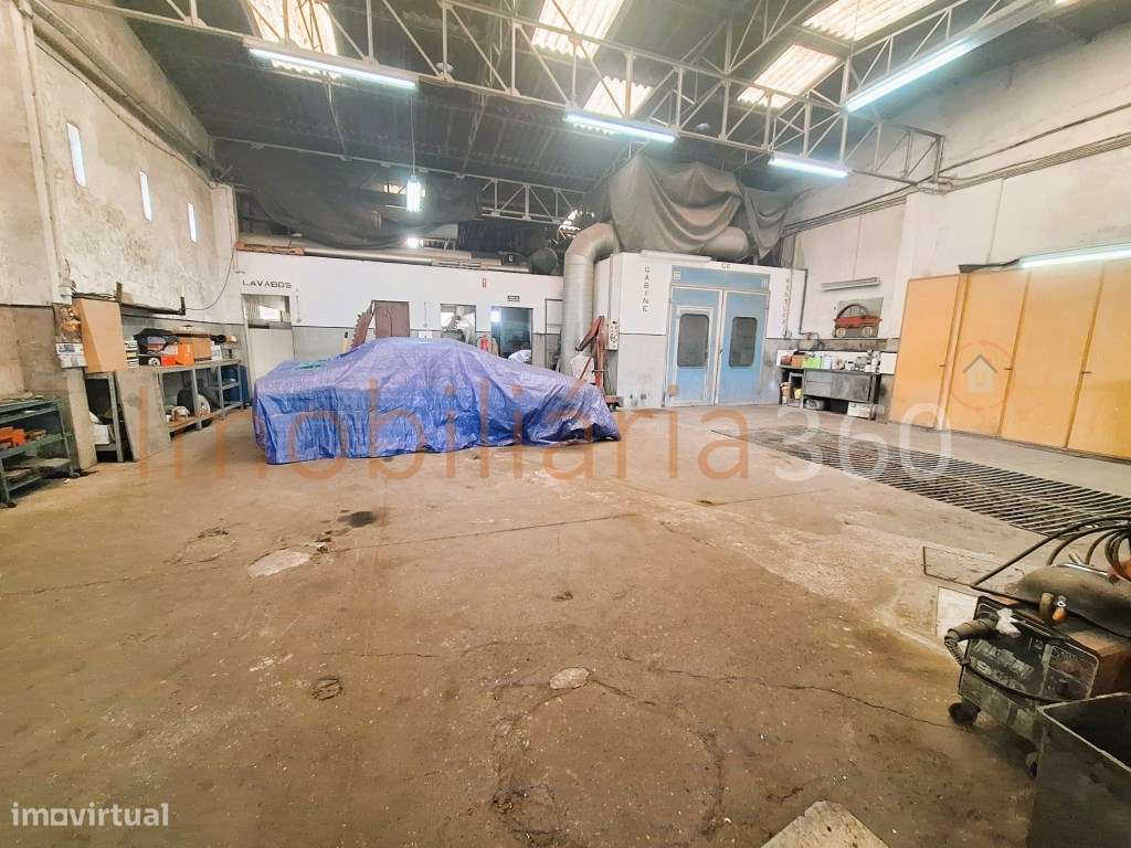 **Armazém para Venda - Oportunidade Única!**-2