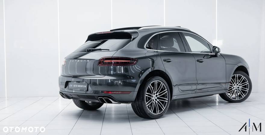 Porsche Macan Turbo - 3