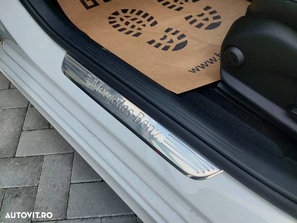 Mercedes-Benz E 220 d Aut. - 30