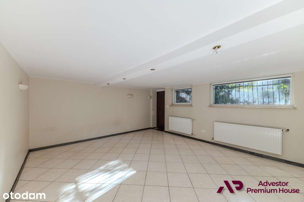 Dom z pięknym ogrodem-starodrzew- blisko lasu-18