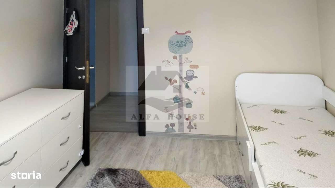 Apartament cu patru camere, zona Florilor-Craiter 80 mp-4