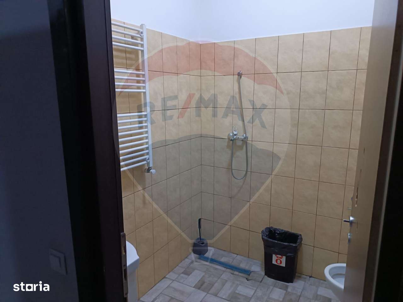 DE VANZARE Spațiu comercial GAISENI/GIURGIU RANDAMENT 17%-5