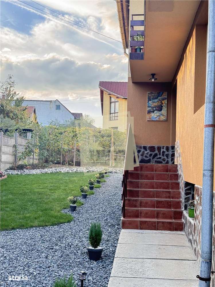 Vila pretabil investite cu suprafata utila 322 mp in zona Sub Arini - Imagine principală: 2/12