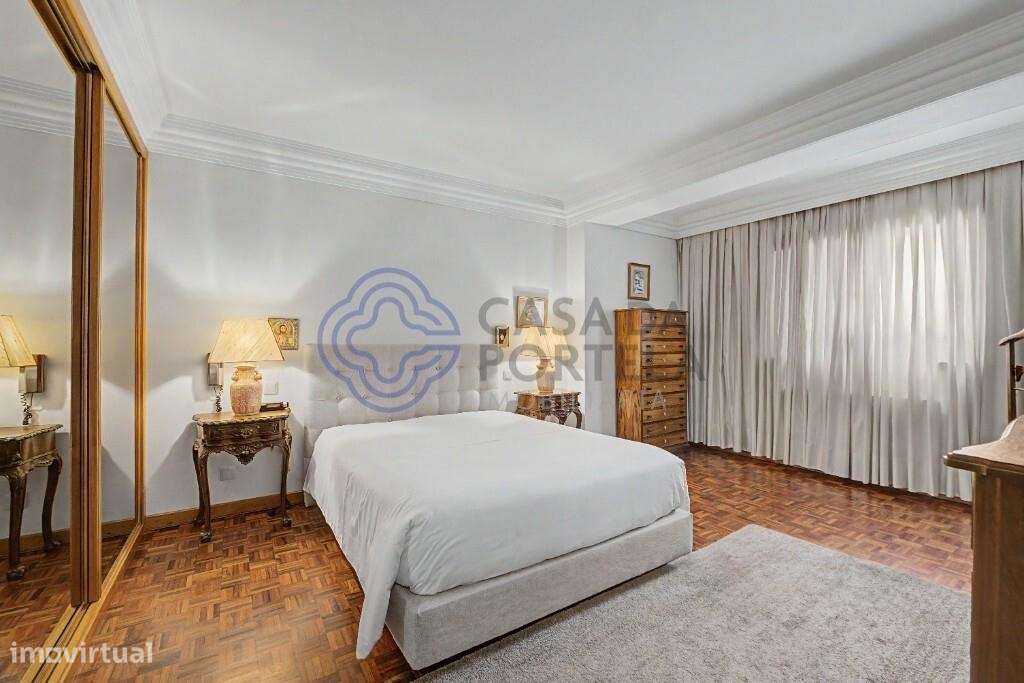 Moradia T6 (5.846m2) junto ao Picoto: Onde o Refúgio Familiar Encontra-17