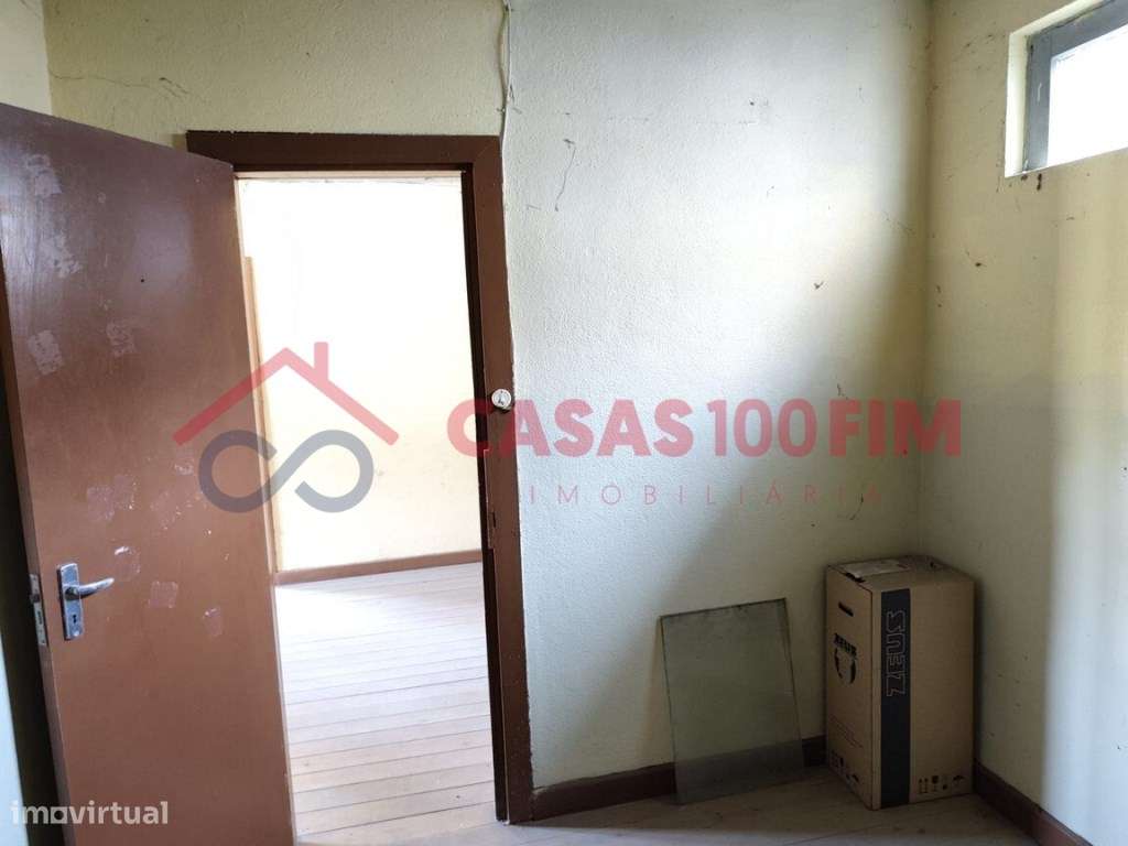 5 Moradias + Terreno em Loureiro - Peso da Régua-38