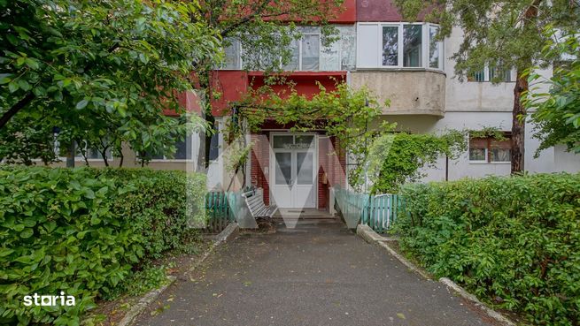 Vanzare apartament cu 3 camere, strada Paraului, zona Racadau-15