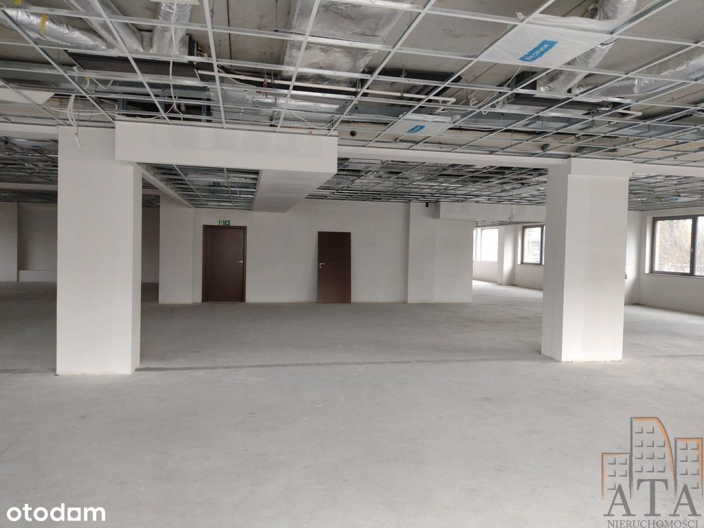 Powierzchnia biurowo-usługowa [425 m2]