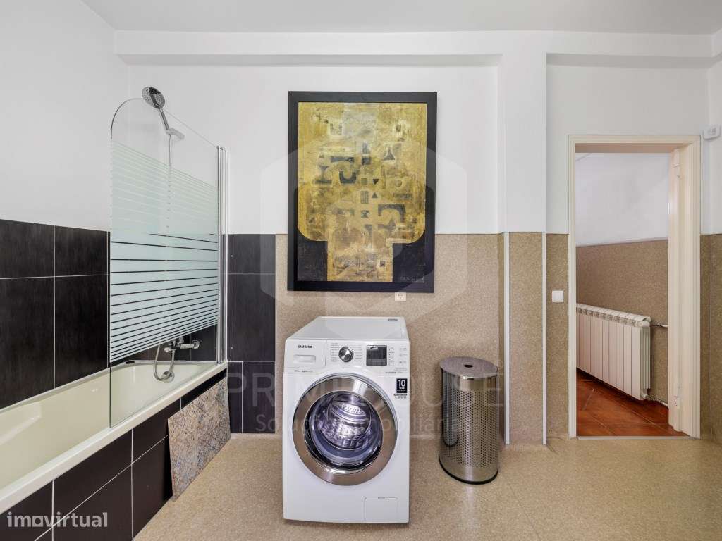 Villa T9 Exclusiva em Ferragudo com Alto Potencial de Rendimento-35