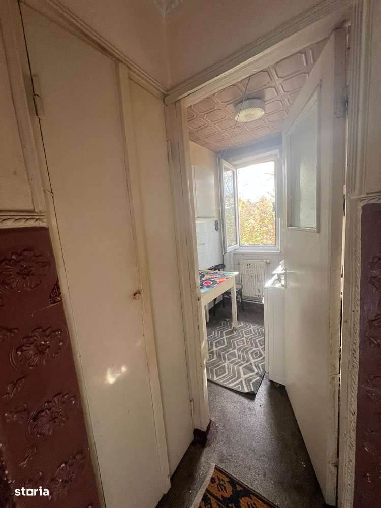 vand apartament cu 3 camere micro 19 et 1 pret 73.000 e neg-5