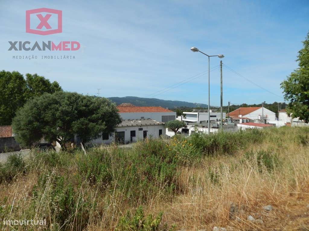 Desenvolvimento Urbano/ 
Habitação e Comercio.-12