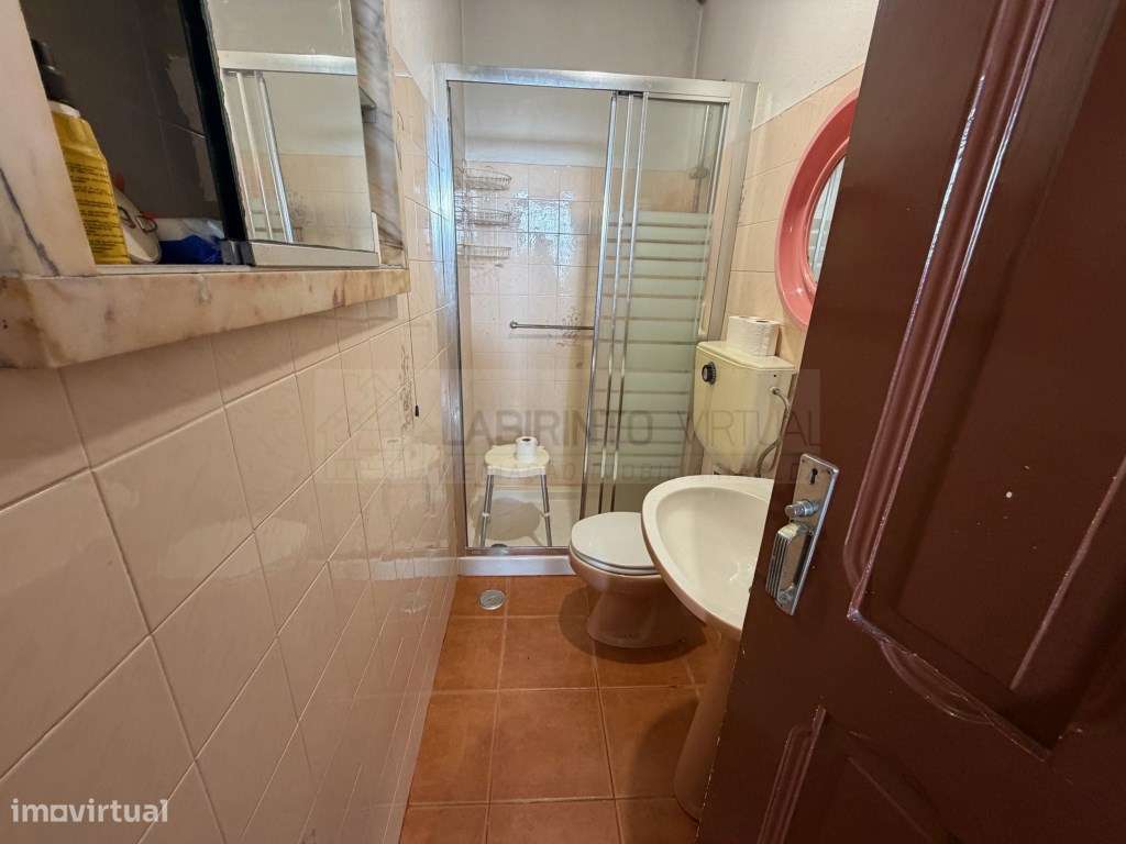 Prédio Residencial + Armazém com 1000m² na Arroja, Odivelas - Local...-7
