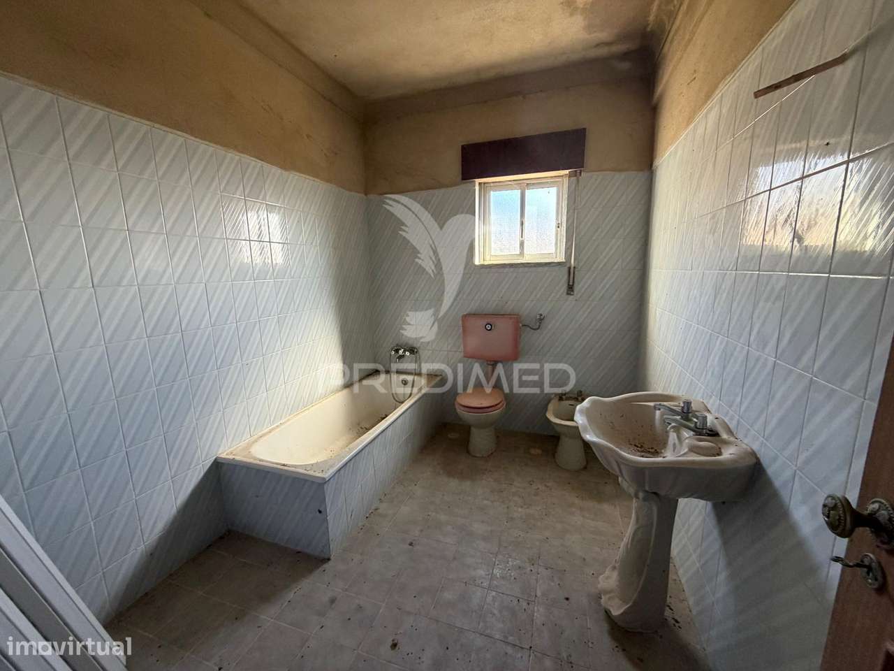 Moradia T6 - Grande imagem: 5/17