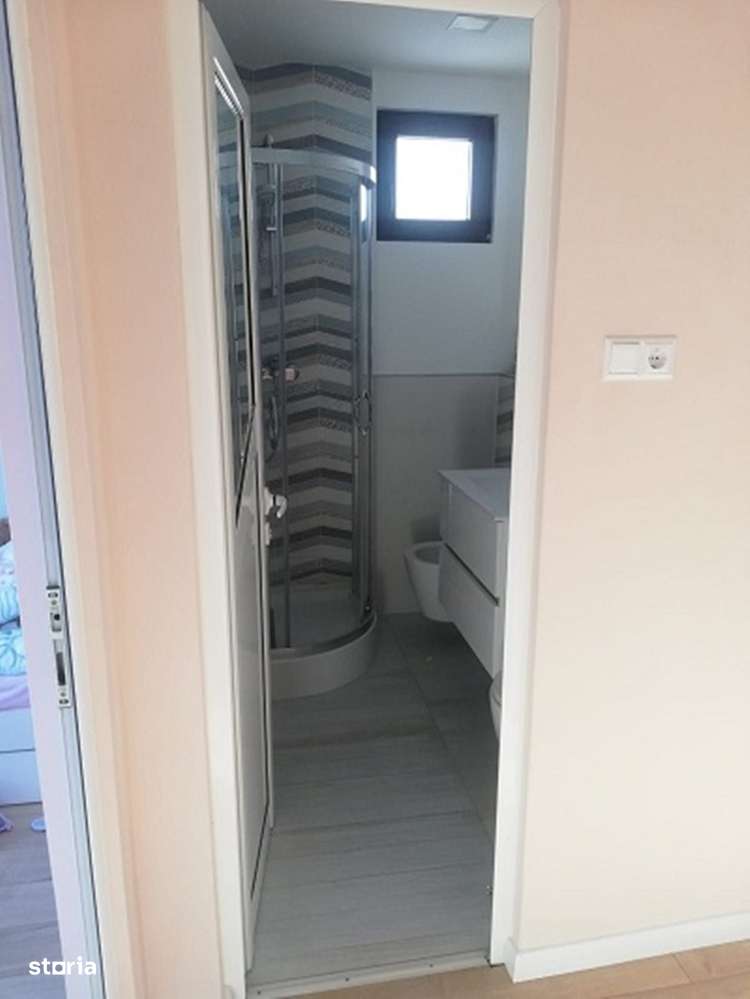 cv 7 Bd. Unirii - Ultracentral, apartament 4 camere decomandat - Imagine principală: 5/8