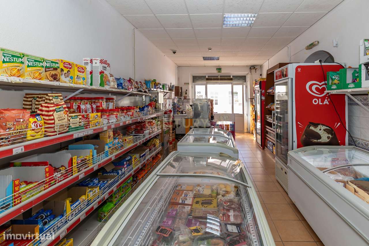 Excelente Oportunidade de Trespasse — Mini Mercado em Pleno Funcionam - Grande imagem: 5/31