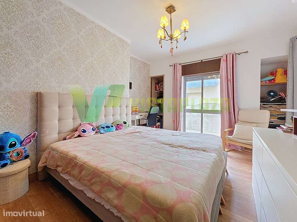 Apartamento Duplex T3 Remodelado no Centro de Portimão-13