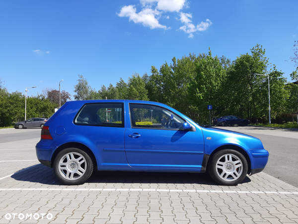 Volkswagen Golf - 3