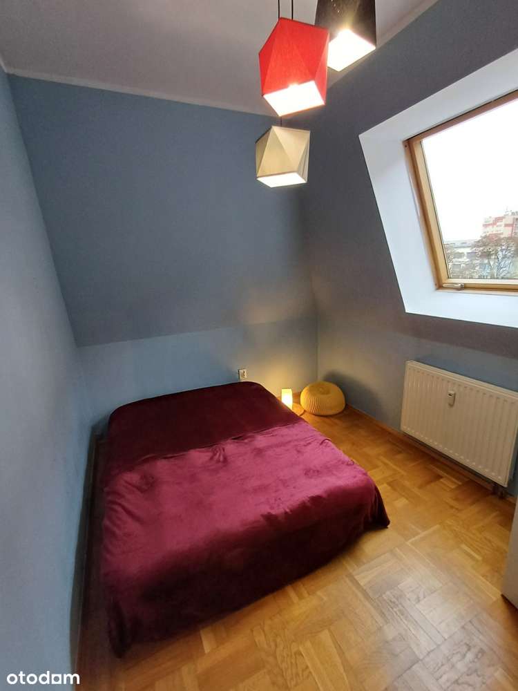 Sprzedam klimatyczne mieszk. mansardowe 2 pok. na Starym Grunwaldzie-4