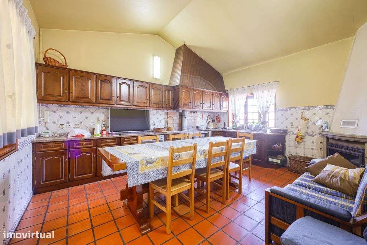 Moradia T3 | Anexo T1 | 628m2 | Lote 2140m2 | 10 min Centro Águeda-29