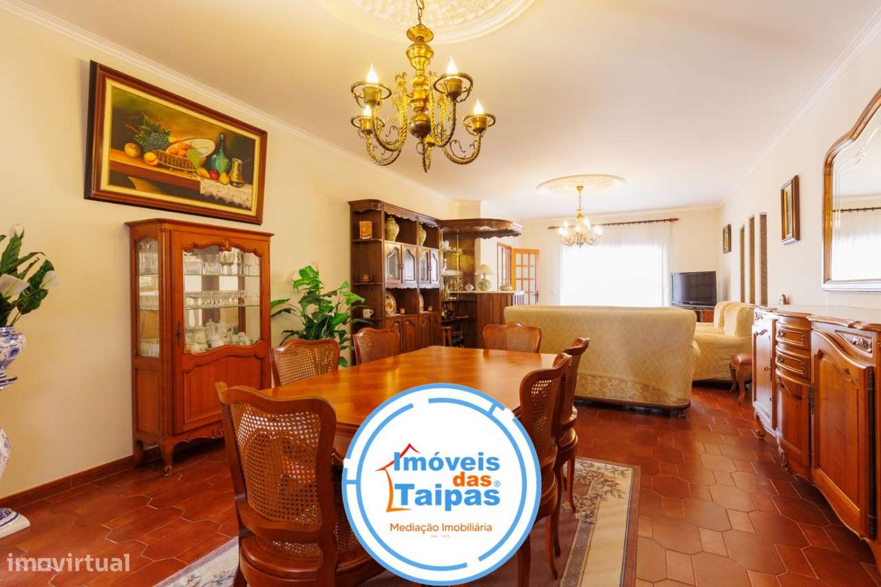 Vende-se Moradia em Barco - Guimarães-40