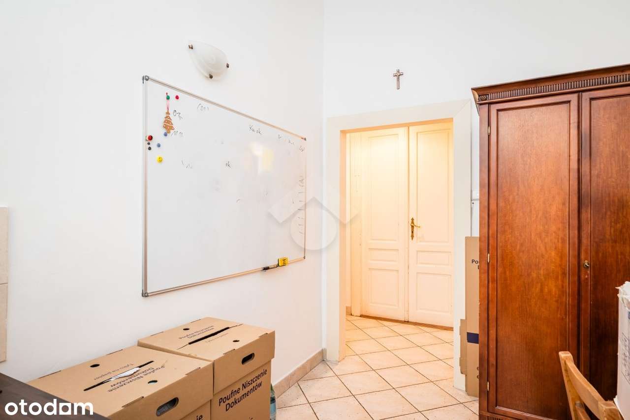 3 pokojowe mieszkanie w urokliwej kamienicy!-11