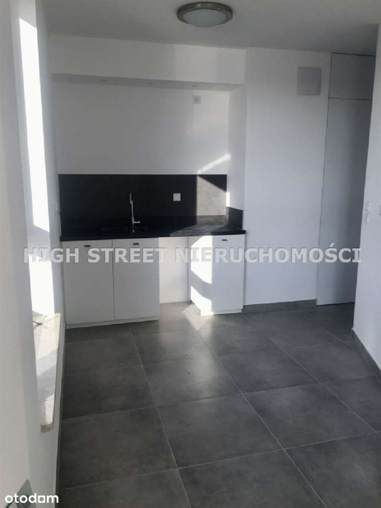 Słoneczny lokal inwestycyjny  duży balkon-3