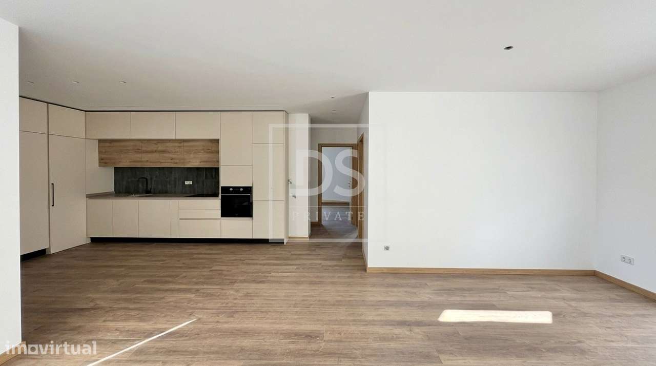 Apartamento T3 Venda em Nogueira, Fraião e Lamaçães,Braga-0