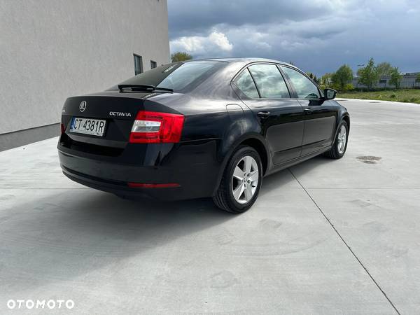 Skoda Octavia 2.0 TDI Ambition DSG - 15