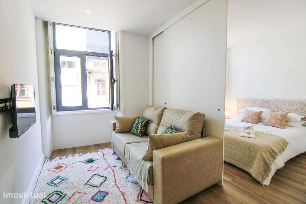 Apartamento T0 remodelado e mobilado no Bonfim, Porto - Grande imagem: 5/13