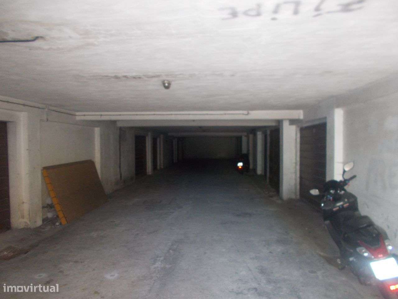 Garagem no Cinochaves Edf. Madrid - Grande imagem: 4/7