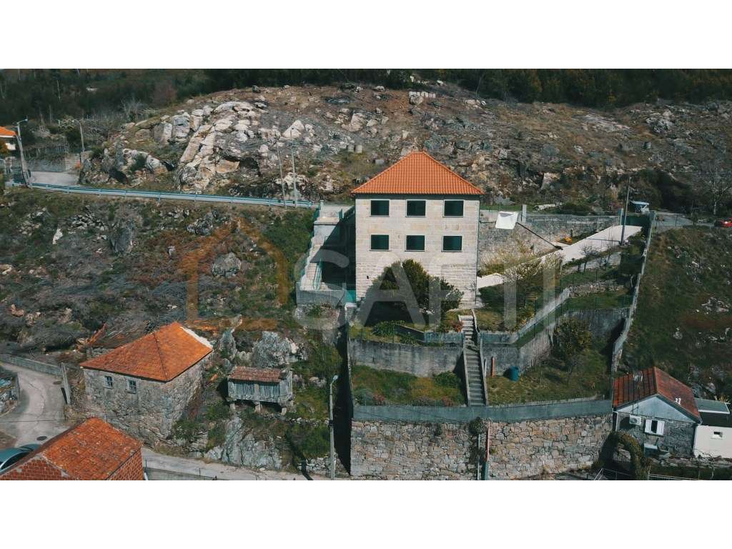 Moradia T4 - Grande imagem: 5/46