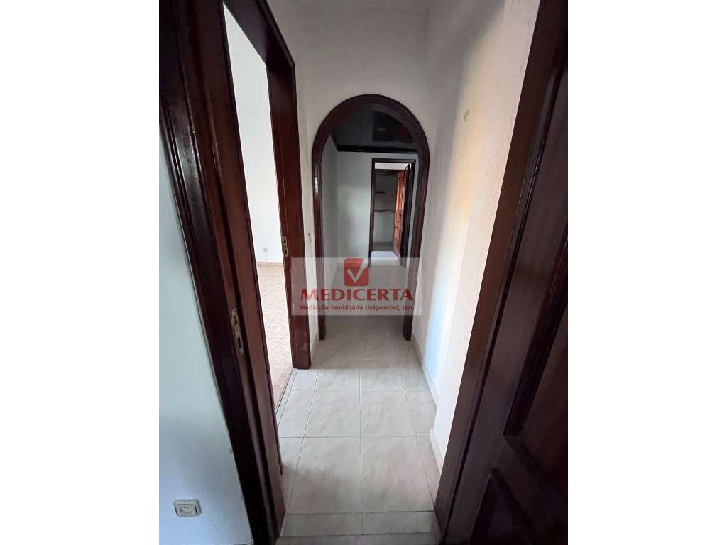 Casal do Cotão - T2 Como Nova-15