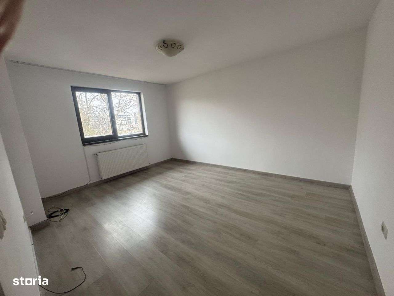 Bucium - Visan , centru , vila insiruita , garaj , libera-12