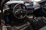 BMW Seria 5 520d xDrive mHEV M Sport sport - 14