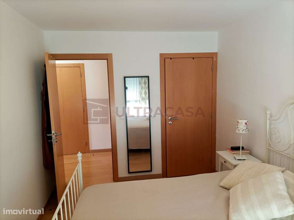 Vende-se Excelente T3 na Pontinha com 2 Lugares de Parqueamento-21