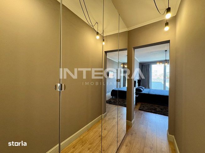 Vand Apartament  | Central 3 Camere cu Terasa | Strada Paris | Zona M.-15