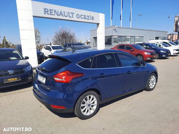 Ford Focus 1.0 EcoBoost Titanium - 3