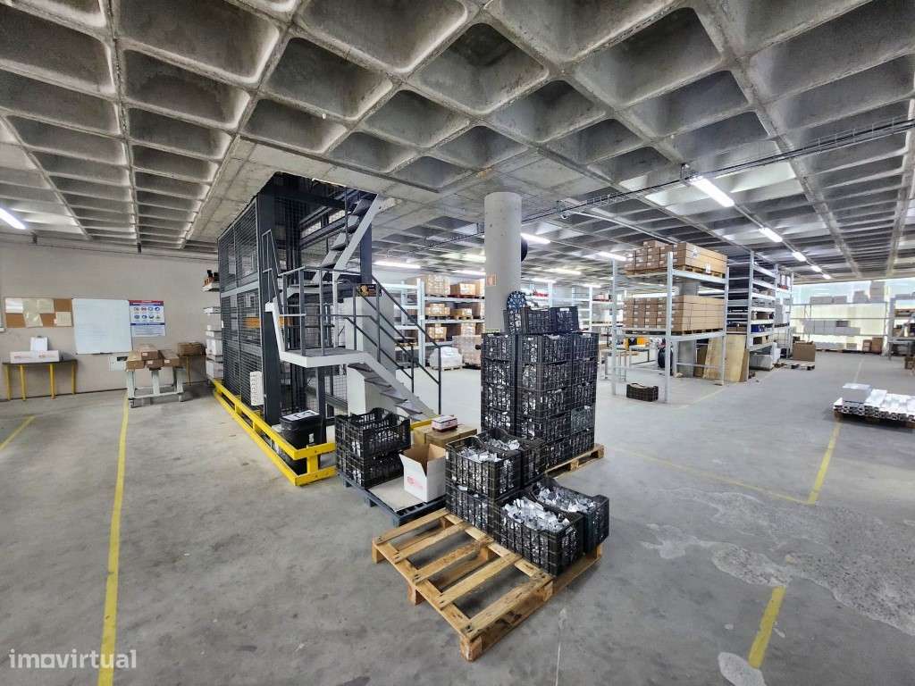 Armazém para arrendamento em Sequeira, Braga - Grande imagem: 2/15