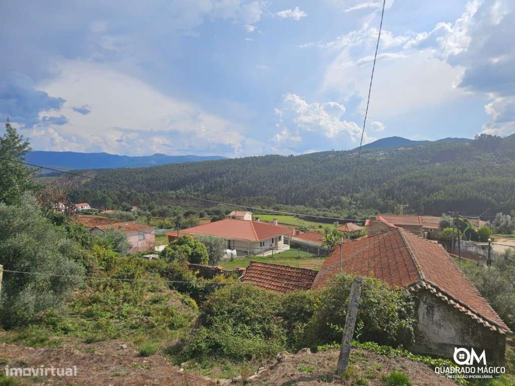 Uma casa por reinventar, 1.827 m² para sonhar, descubra este imóvel!-10