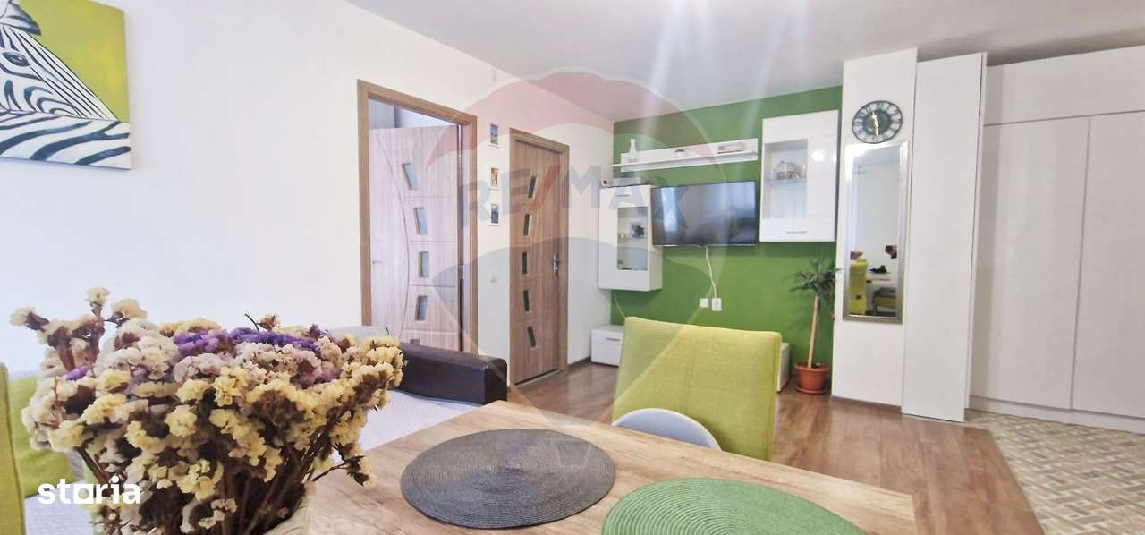 Apartament de vanzare 3 camere , zona Vivo-16