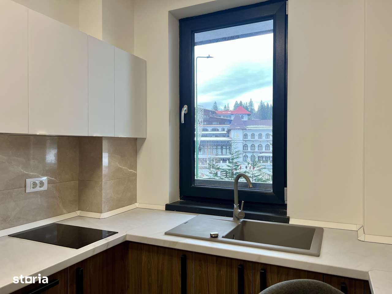 Apartament de lux, în inima Poienii Brașov – vedere directă la pârtie - Imagine principală: 5/12