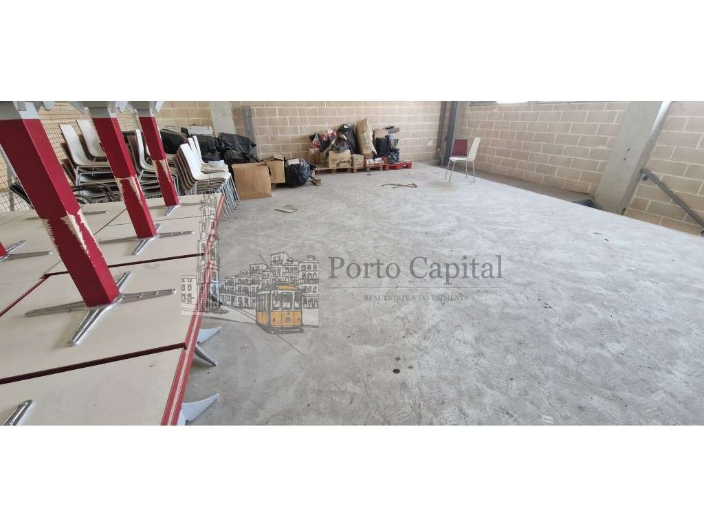 excelente armazém para arrendamento em Ermesinde com 400m2 - Grande imagem: 3/15