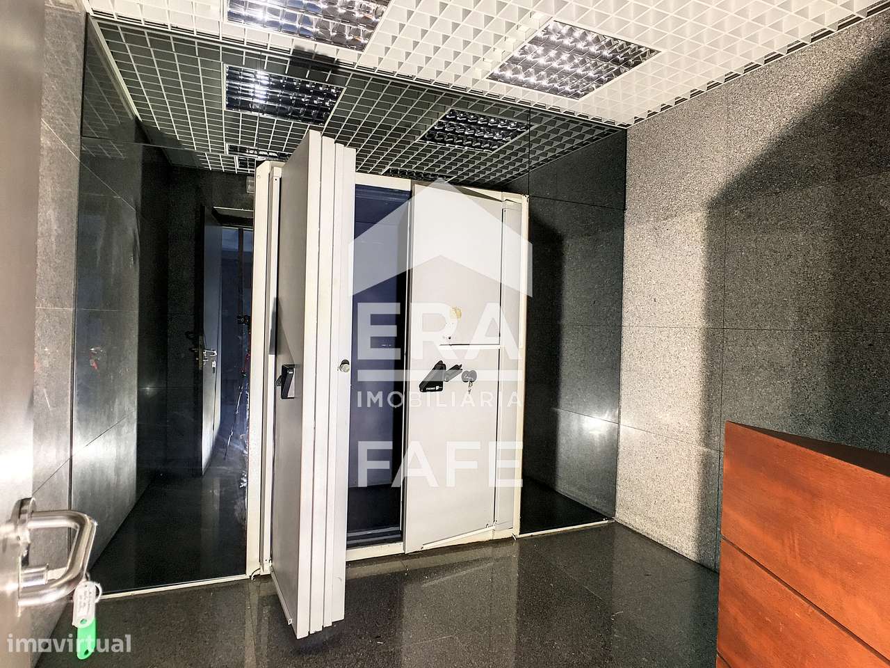 Edifício com 4 pisos no centro de Fafe - Grande imagem: 5/23