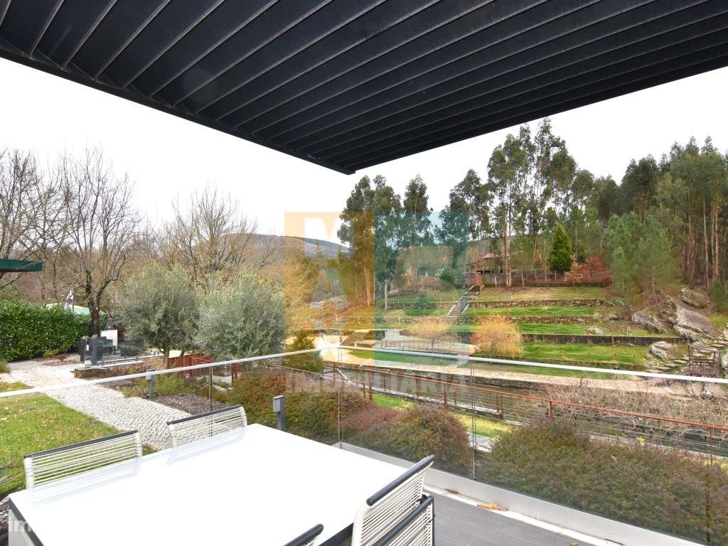 Villa com 4 moradias junto Praia Fluvial de Poço Corga - Castanheir...-14