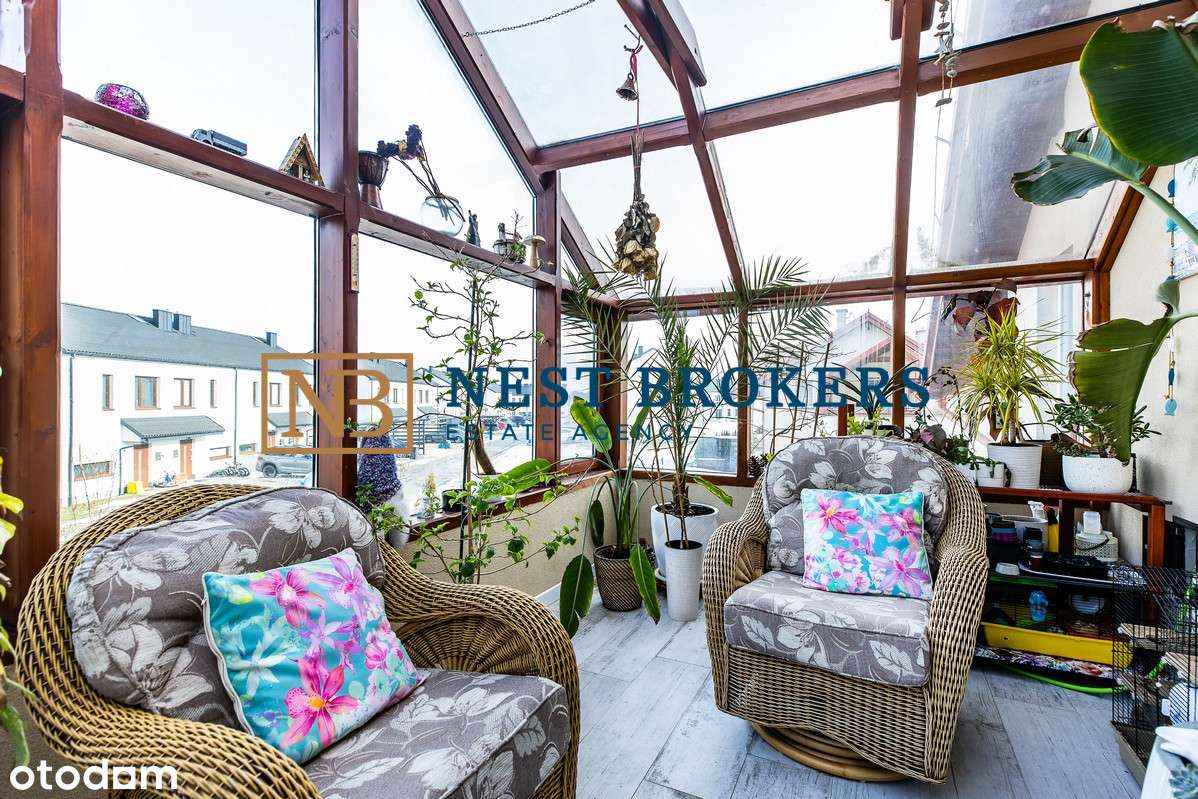 Nowoczesny dom w Niepołomicach  z garażem-9