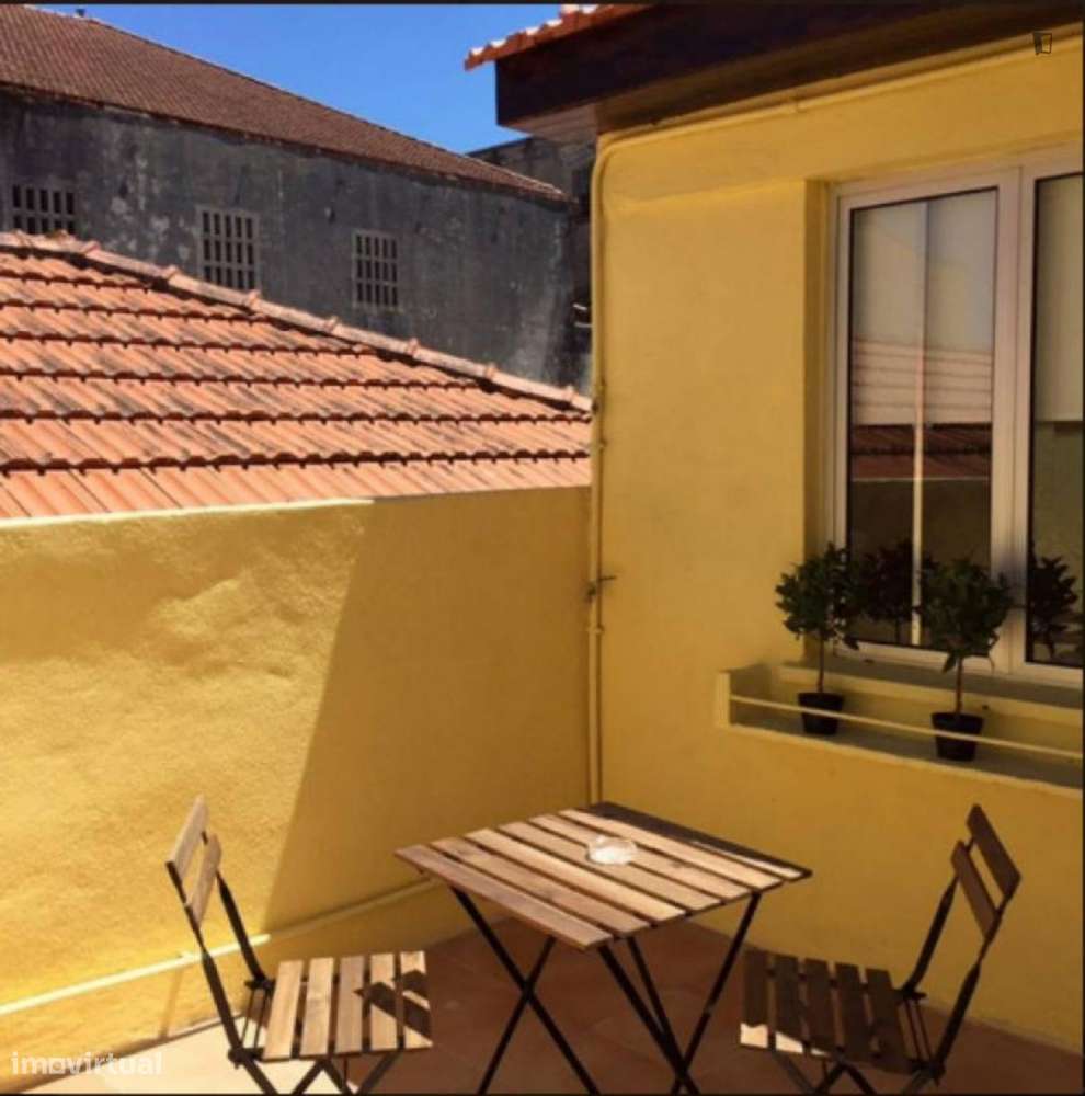 Apartamento com 2 quartos - localizado em Santa Marinha Porto - Grande imagem: 2/10