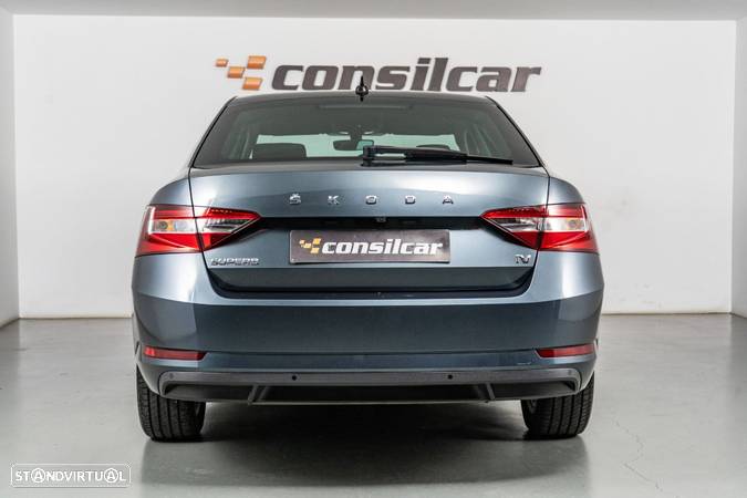 Skoda Superb 1.4 TSI iV Style DSG - 4