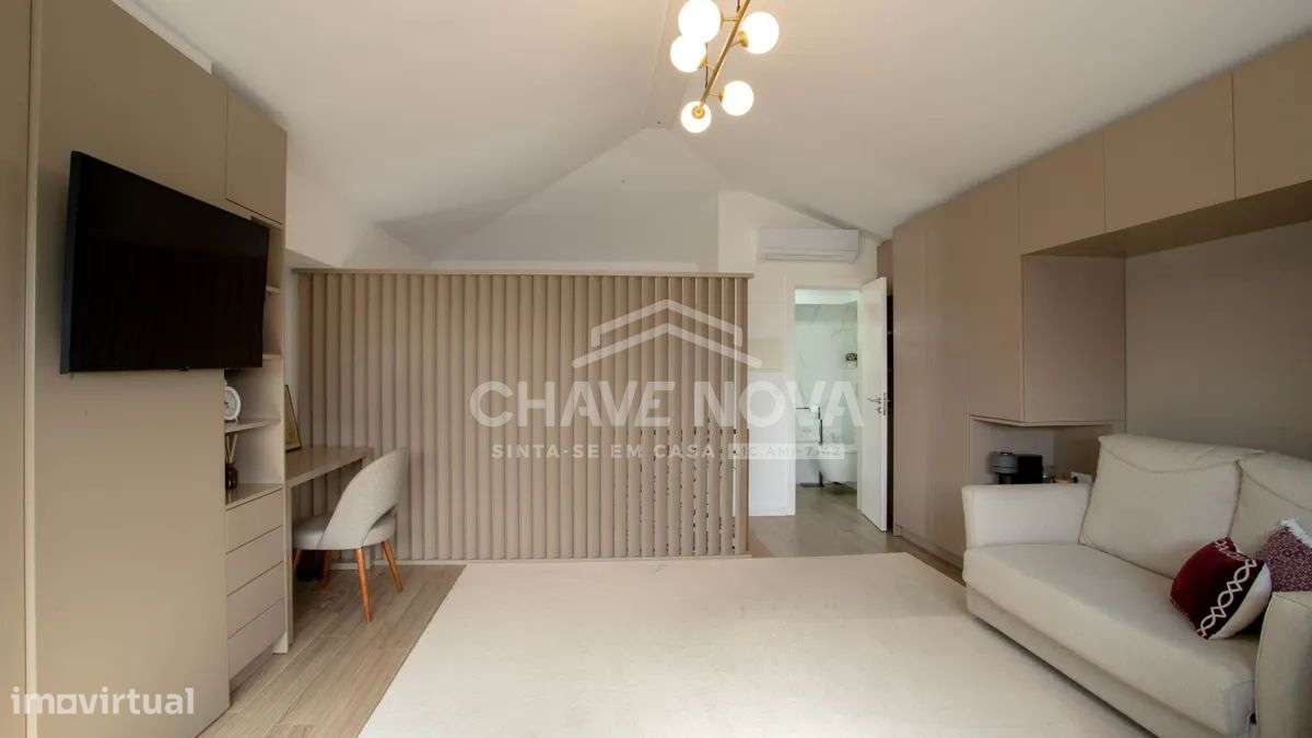 Moradia T4 com Vista Mar em São Félix da Marinha-17