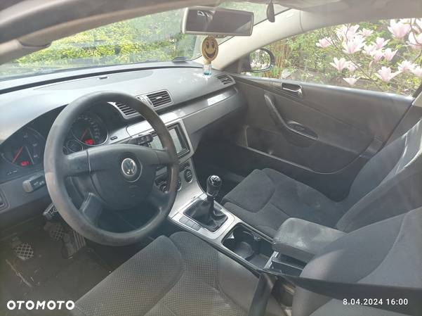 Volkswagen Passat 1.9 TDI Comfortline - 7