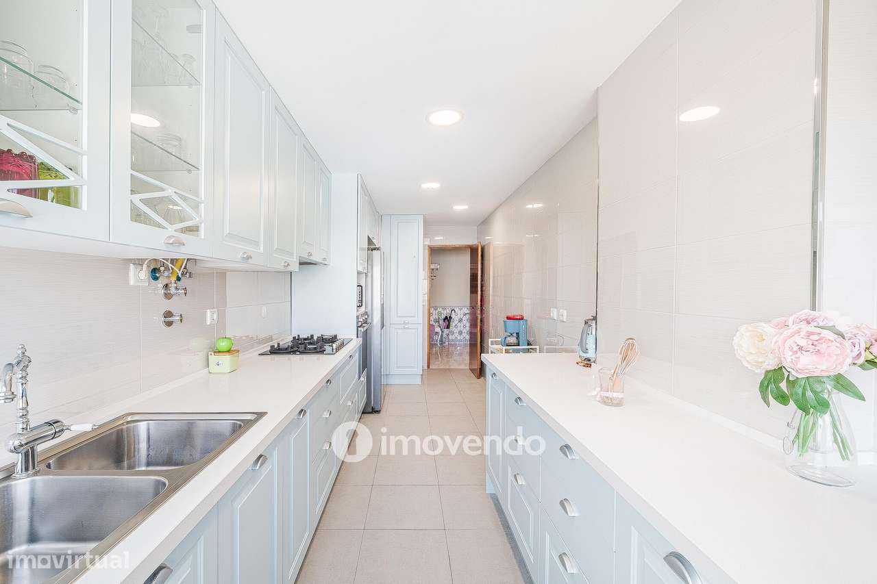 Apartamento T3, com áreas amplas, em Setúbal-20